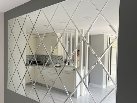 Baklava Ayna Duvar Uygulama B0402